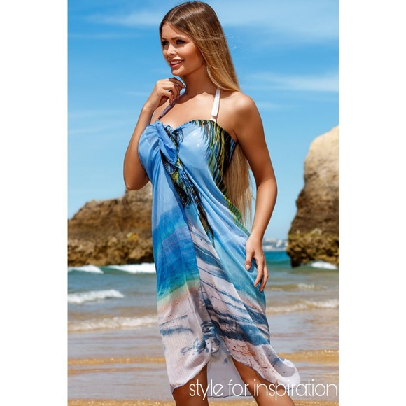 ✔Blue Hand Painted Hibiscus Sarong - Picture 4 of 4